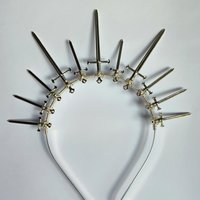 QUEEN OF SWORDS Crown