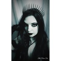 Model wearing the Necro Crown.