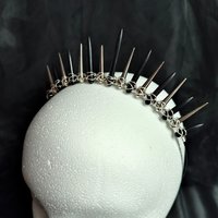 PUNK ROCK Howlite Crystal Crown