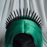 SPIKE AND DRUSILLA Howlite Crystal Crown
