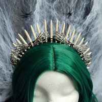 BONES Howlite Crystal Crown