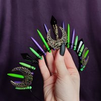 HALLOWEEN QUEEN Howlite Crystal Crown