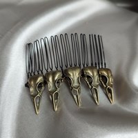Raven Skull Comb