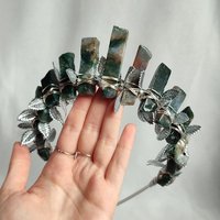 MOTHER EARTH Moss Agate Crystal Crown