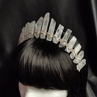 QUARTZ QUEEN Crystal Crown