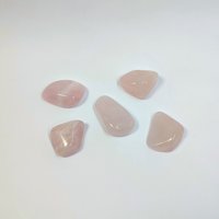 Rose quartz polished tumblestone