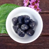 Iolite polished tumblestone