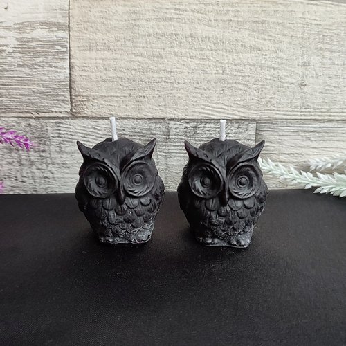 Black owl candle made from natural solid beeswax.