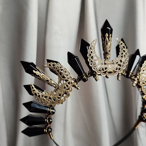 NIGHT QUEEN Glass Crystal Crown