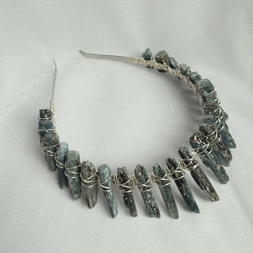 DAENERYS Kyanite Crystal Crown