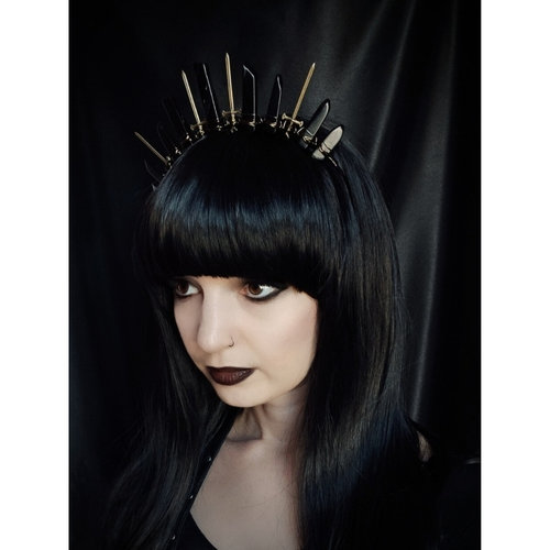 WARRIOR PRINCESS Black Agate Crystal Crown