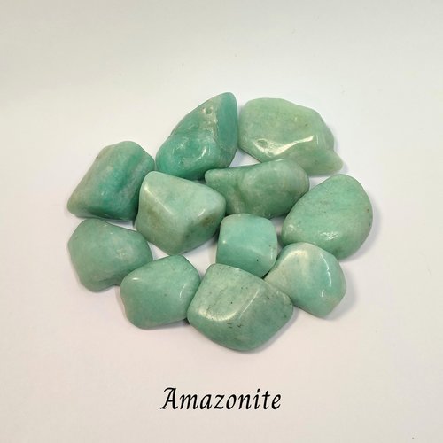 Throat Chakra Crystal Set with Guide