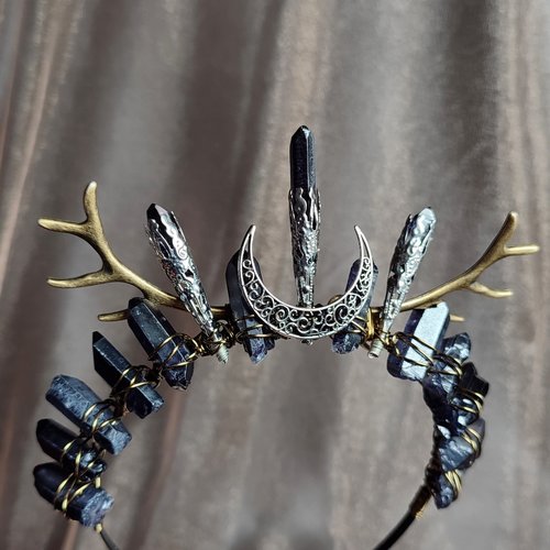 NORSE Black Quartz Crystal Crown
