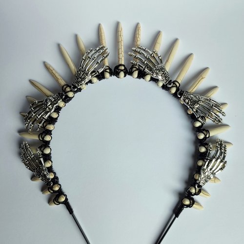 BONES Howlite Crystal Crown
