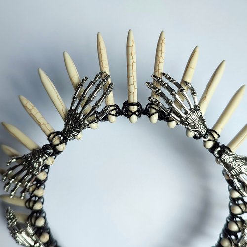BONES Howlite Crystal Crown