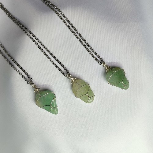 Aventurine Wire Wrapped Pendant in Silver