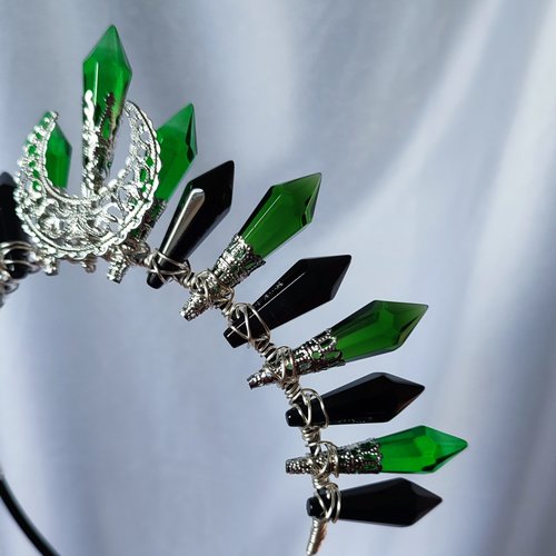 POISON IVY Glass Crystal Crown