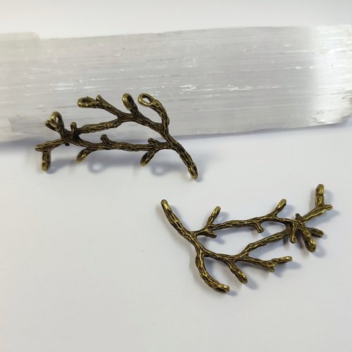 Bronze branch connector charms .
