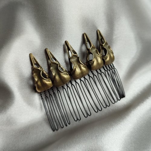 Raven Skull Comb