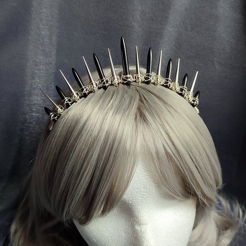 PUNK ROCK Howlite Crystal Crown