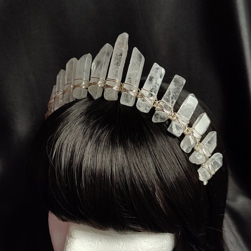 QUARTZ QUEEN Crystal Crown