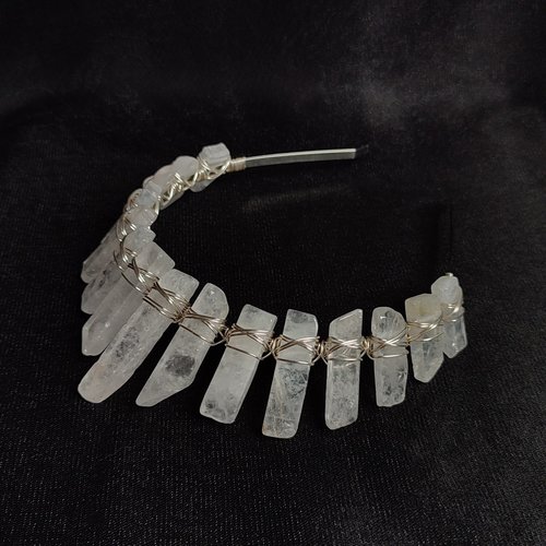 QUARTZ QUEEN Crystal Crown