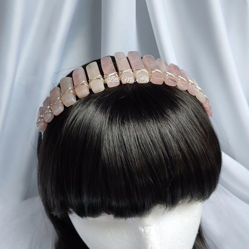 Rose quartz headband with silver plated wire.
