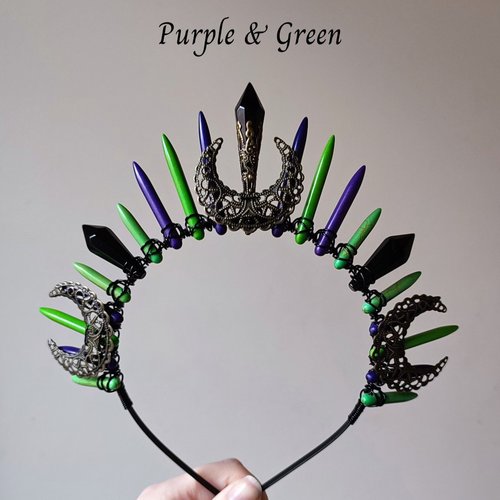 HALLOWEEN QUEEN Howlite Crystal Crown