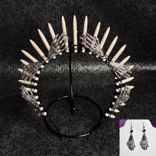 Skeleton Hand Earrings