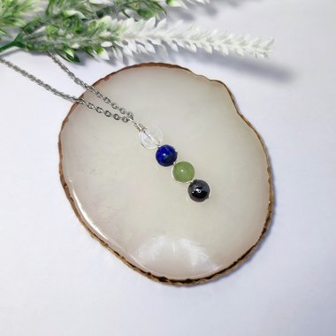 Study and exams gemstone pendant with quartz, lapis lazuli, fluorite and hematite with chain or cord.